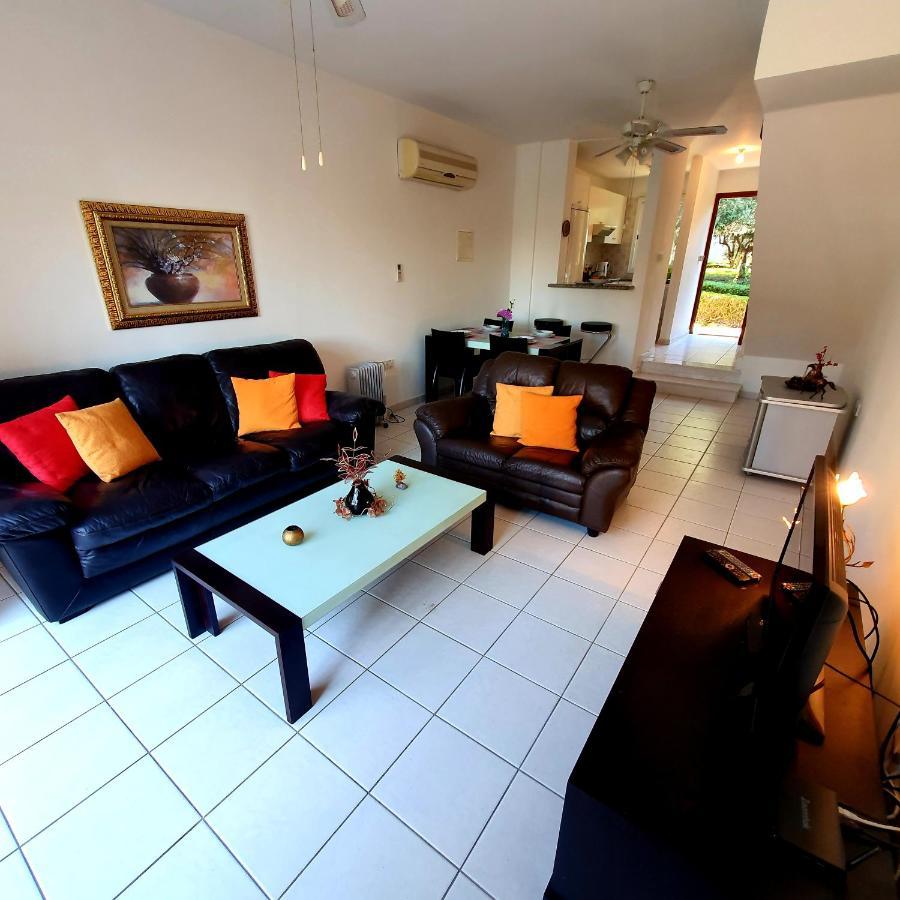 Owls Nest Townhouse Villa Paphos Ngoại thất bức ảnh
